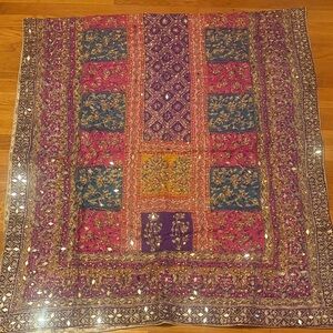 Dupatta Colorful Embroidered Tapestry